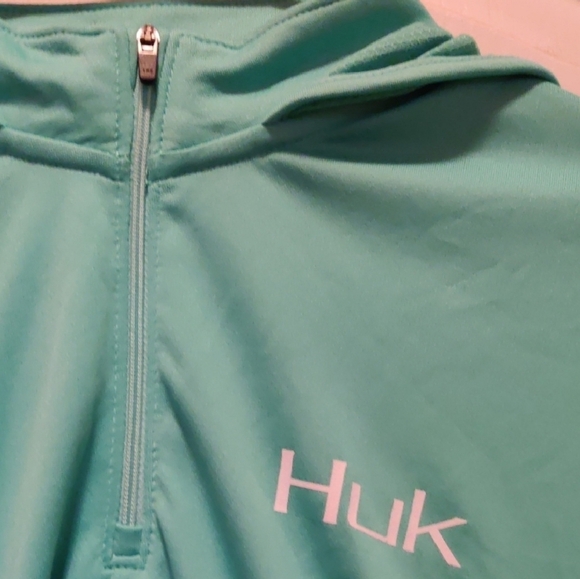 Huk Women's Icon Long Sleeve Hoodie - Picture 5 of 6